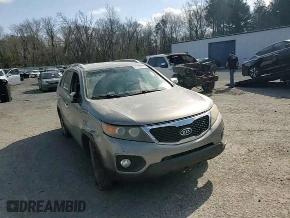2011 Kia Sorento LX with VIN 5XYKT3A1XBG097651, listed as a Copart auction lot 47799775 with 136,918 mi miles and Salvage Title. Bid and sale history available at carsss.com. Image 11.