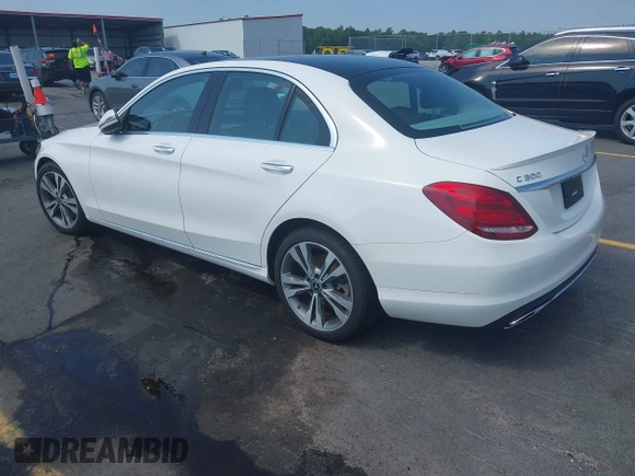 2018 Mercedes-Benz C 300 с VIN WDDWF4JB3JR403019, выставлен на аукционе IAAI как лот 42660482 с пробегом 96 374 миль миль и . История ставок и продаж доступна на DreamBid. Изображение 3.