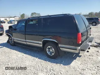 1997 Chevrolet Suburban with VIN 1GNEC16R6VJ375912, listed as a Copart auction lot 46957475 with 252,367 mi miles and Salvage Title. Bid and sale history available at carsss.com. Image 2.