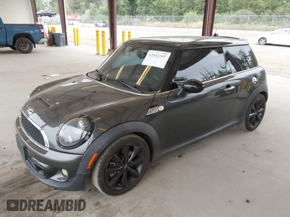 2012 MINI Hardtop S with VIN WMWSV3C52CTY19580, listed as a IAAI auction lot 42692197 with 90,745 mi miles and . Bid and sale history available at DreamBid. Image 18.
