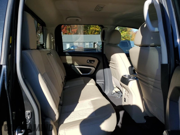 2017 Nissan Titan XD SV with VIN 1N6BA1F42HN555792, listed as a Copart auction lot 76754824 with 121,471 mi miles and Clean Title. Bid and sale history available at carsss.com. Image 10.