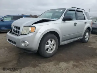 2009 Ford Escape XLT with VIN 1FMCU93G49KB28169, listed as a Copart auction lot 49296855 with 189,932 mi miles and Salvage Title. Bid and sale history available at carsss.com. Image 1.