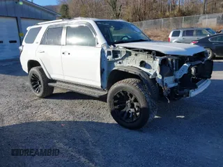 2019 Toyota 4Runner SR5 с VIN JTEBU5JR4K5726940, выставлен на аукционе IAAI как лот 41801853 с пробегом 81 097 миль миль и . История ставок и продаж доступна на DreamBid. Изображение 1.