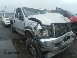 2004 Ford F-250 XL z VIN 1FTNX21P04EB08085, wystawiony jako IAAI lot #36810038 z przebiegiem Nie podano mil oraz . Historia ofert i sprzedaży dostępna na DreamBid. Obrazek 1.