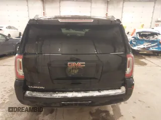 2016 GMC Yukon SLE with VIN 1GKS2AKC1GR276262, listed as a IAAI auction lot 41336378 with 213,182 mi miles. Bid and sale history available at carsss.com. Image 16.
