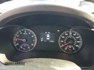 2020 Kia Optima SE z VIN 5XXGT4L37LG450881, wystawiony jako Copart lot #56495535 z przebiegiem 51 809 mil mil oraz Szkoda całkowita • Salvage title. Historia ofert i sprzedaży dostępna na DreamBid. Obrazek 9.