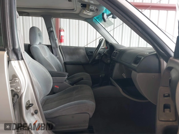 2001 Subaru Forester S w/Premium Pkg with VIN JF1SF65621H736695, listed as a IAAI auction lot 41551303 with 281,518 mi miles. Bid and sale history available at carsss.com. Image 5.
