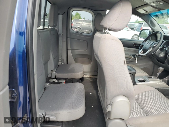 2015 Toyota Tacoma z VIN 5TFUX4EN6FX031844, wystawiony jako Copart lot #60068045 z przebiegiem 125 318 mil mil oraz Czysty tytuł • Clean title. Historia ofert i sprzedaży dostępna na DreamBid. Obrazek 10.
