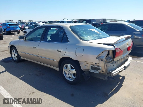 2000 Honda Accord EX с VIN 1HGCG1656YA029169, выставлен на аукционе IAAI как лот 42532680 с пробегом 164 850 миль миль и . История ставок и продаж доступна на DreamBid. Изображение 3.