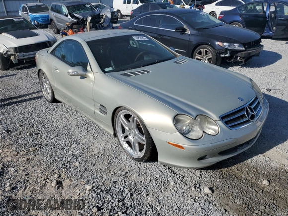 2003 Mercedes-Benz SL 500 z VIN WDBSK75F43F010183, wystawiony jako Copart lot #55220355 z przebiegiem 74 967 mil mil oraz Szkoda całkowita • Salvage title. Historia ofert i sprzedaży dostępna na DreamBid. Obrazek 4.