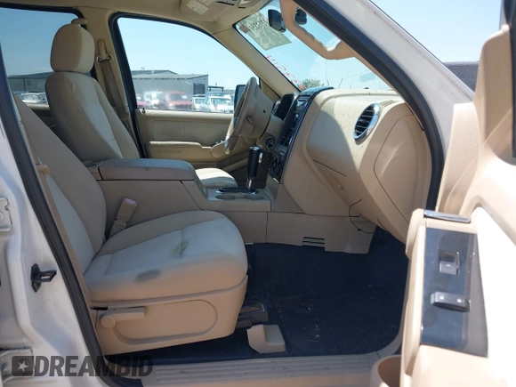 2007 Ford Explorer Sport Trac XLT z VIN 1FMEU31K17UA04200, wystawiony jako IAAI lot #42733514 z przebiegiem 180 899 mil mil oraz . Historia ofert i sprzedaży dostępna na DreamBid. Obrazek 5.