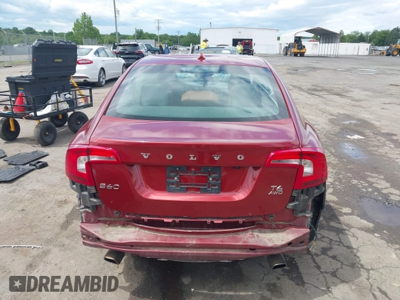 2013 Volvo S60 T6 R-Design Platinum z VIN YV1902FH1D2176480, wystawiony jako IAAI lot #42329476 z przebiegiem 142 808 mil mil oraz . Historia ofert i sprzedaży dostępna na DreamBid. Obrazek 17.