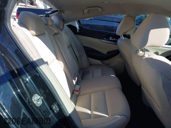 2016 Nissan Maxima SV with VIN 1N4AA6AP7GC435032, listed as a IAAI auction lot 41613039 with 104,274 mi miles and . Bid and sale history available at DreamBid. Image 8.