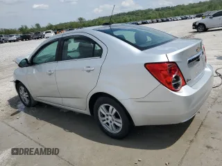 2015 Chevrolet Sonic LT z VIN 1G1JC5SHXF4108194, wystawiony jako Copart lot #54174955 z przebiegiem 146 443 mil mil oraz Szkoda całkowita • Salvage title. Historia ofert i sprzedaży dostępna na DreamBid. Obrazek 2.