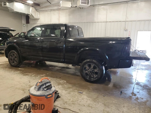 2015 Ram 2500 Laramie with VIN 3C6UR5FJ6FG537844, listed as a Copart auction lot 73176824 with 167,203 mi miles and Clean Title. Bid and sale history available at carsss.com. Image 2.