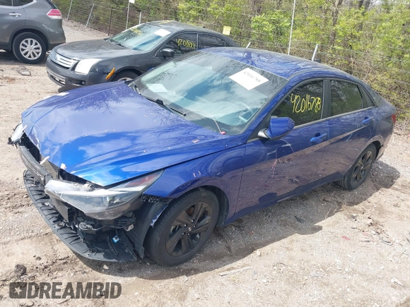 2021 Hyundai Elantra SEL z VIN 5NPLM4AG7MH045336, wystawiony jako IAAI lot #42016788 z przebiegiem 81 401 mil mil oraz . Historia ofert i sprzedaży dostępna na DreamBid. Obrazek 21.