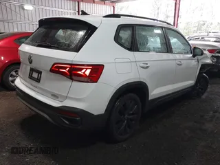 2023 Volkswagen Taos S z VIN 3VVCX7B22PM307548, wystawiony jako IAAI lot #42139747 z przebiegiem 34 299 mil mil oraz . Historia ofert i sprzedaży dostępna na DreamBid. Obrazek 4.