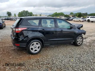2017 Ford Escape S z VIN 1FMCU0F73HUB48990, wystawiony jako Copart lot #56843835 z przebiegiem 147 780 mil mil oraz Szkoda całkowita • Salvage title. Historia ofert i sprzedaży dostępna na DreamBid. Obrazek 3.