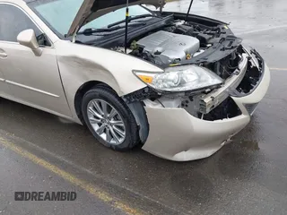 2014 Lexus ES 350 with VIN JTHBK1GG7E2105544, listed as a IAAI auction lot 41731416 with 101,483 mi miles. Bid and sale history available at carsss.com. Image 19.