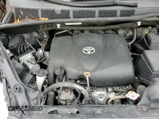 2017 Toyota Sienna LE z VIN 5TDKZ3DC1HS883538, wystawiony jako Copart lot #86128435 z przebiegiem 80 757 mil mil oraz Szkoda całkowita • Salvage title. Historia ofert i sprzedaży dostępna na DreamBid. Obrazek 13.