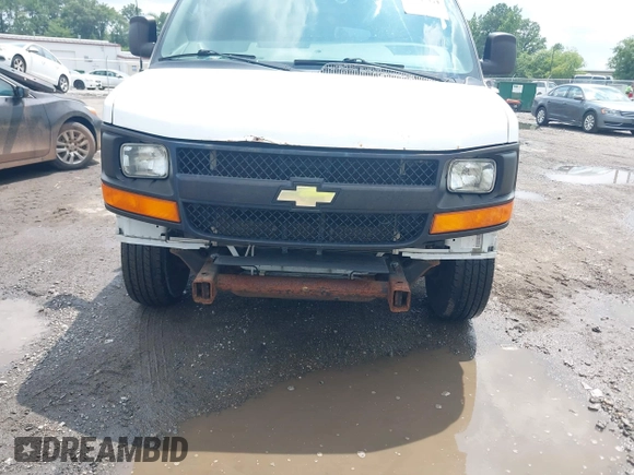 2017 Chevrolet Express Cargo with VIN 1GCWGAFF8H1117371, listed as a IAAI auction lot 42663473 with 260,445 mi miles and . Bid and sale history available at DreamBid. Image 6.