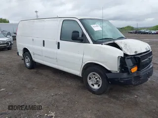 2012 Chevrolet Express Cargo z VIN 1GCWGFFA8C1108597, wystawiony jako IAAI lot #42323808 z przebiegiem 200 965 mil mil oraz . Historia ofert i sprzedaży dostępna na DreamBid. Obrazek 1.