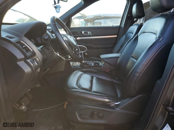2019 Ford Explorer XLT with VIN 1FM5K7D81KGA70640, listed as a Copart auction lot 44218425 with 90,775 mi miles and Salvage Title. Bid and sale history available at carsss.com. Image 7.
