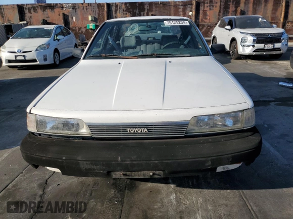 1990 Toyota Camry z VIN JT2SV21E3L0349179, wystawiony jako Copart lot #75125234 z przebiegiem 138 635 mil mil oraz Czysty tytuł • Clean title. Historia ofert i sprzedaży dostępna na DreamBid. Obrazek 5.