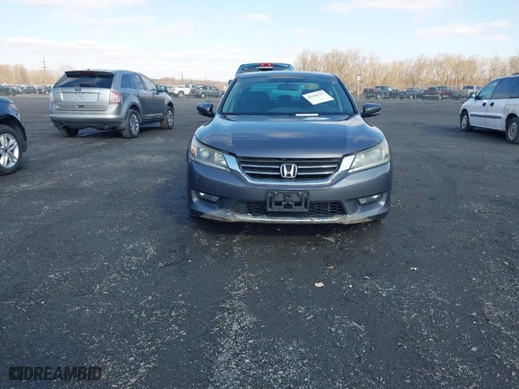 2014 Honda Accord Sedan Sport with VIN 1HGCR2F53EA171720, listed as a IAAI auction lot 41540727 with 112,070 mi miles. Bid and sale history available at carsss.com. Image 12.