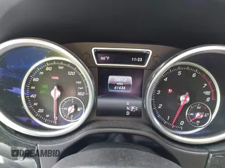 2016 Mercedes-Benz GLE 350 with VIN 4JGDA5JB5GA801020, listed as a IAAI auction lot 40442864 with 61,636 mi miles and . Bid and sale history available at DreamBid. Image 7.