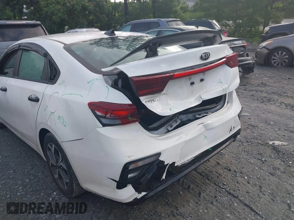 2021 Kia Forte LXS z VIN 3KPF24AD0ME349220, wystawiony jako IAAI lot #42339184 z przebiegiem 84 052 mil mil oraz . Historia ofert i sprzedaży dostępna na DreamBid. Obrazek 6.