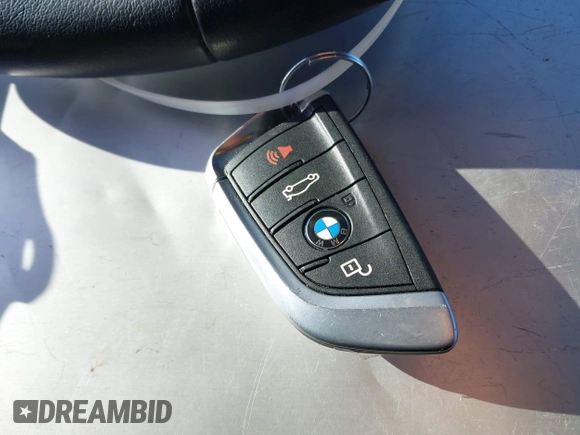 2015 BMW X5 xDrive35i with VIN 5UXKR0C53F0K62348, listed as a IAAI auction lot 41969164 with 122,612 mi miles. Bid and sale history available at carsss.com. Image 11.
