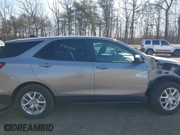 2024 Chevrolet Equinox LS with VIN 3GNAX5EG4RL157265, listed as a IAAI auction lot 41719325 with 24,741 mi miles. Bid and sale history available at carsss.com. Image 13.