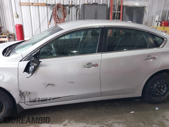 2014 Nissan Altima 2.5 S with VIN 1N4AL3AP7EC186074, listed as a IAAI auction lot 41983257 with 103,396 mi miles. Bid and sale history available at carsss.com. Image 14.