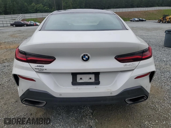 2022 BMW 8 Series 840i с VIN WBAGV4C03NCH43079, выставлен на аукционе Copart как лот 59799665 с пробегом 28 069 миль миль и Списание • Salvage title. История ставок и продаж доступна на DreamBid. Изображение 6.