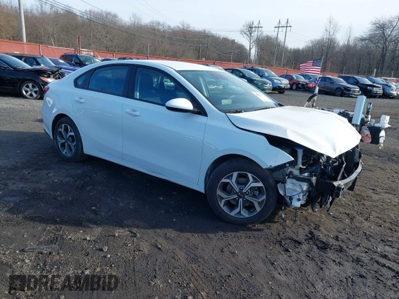 2021 Kia Forte LXS z VIN 3KPF24AD8ME273858, wystawiony jako IAAI lot #40978799 z przebiegiem 43 934 mil mil oraz . Historia ofert i sprzedaży dostępna na DreamBid. Obrazek 1.