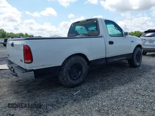 1998 Ford F-150 с VIN 1FTZF1725WNB24893, выставлен на аукционе IAAI как лот 42436524 с пробегом 244 854 миль миль и . История ставок и продаж доступна на DreamBid. Изображение 4.