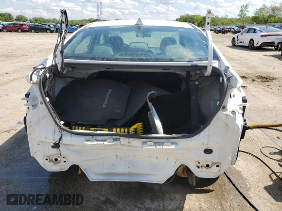 2017 Hyundai Elantra SE z VIN 5NPD74LF0HH156185, wystawiony jako Copart lot #56686625 z przebiegiem 77 496 mil mil oraz Szkoda całkowita • Salvage title. Historia ofert i sprzedaży dostępna na DreamBid. Obrazek 6.