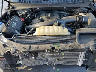 2020 Lincoln Navigator Reserve z VIN 5LMJJ2LT7LEL01805, wystawiony jako Copart lot #44339404 z przebiegiem 67 368 mil mil oraz . Historia ofert i sprzedaży dostępna na DreamBid. Obrazek 12.