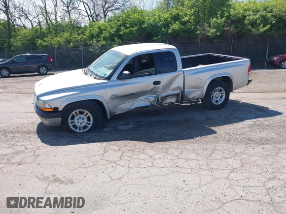 2001 Dodge Dakota SLT with VIN 1B7GG22XX1S348751, listed as a IAAI auction lot 42077395 with 148,034 mi miles and . Bid and sale history available at carsss.com. Image 19.