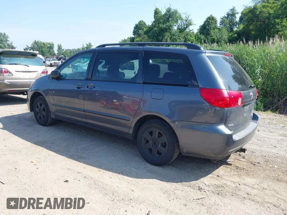 2006 Toyota Sienna CE z VIN 5TDZA23CX6S440948, wystawiony jako IAAI lot #42582759 z przebiegiem 238 185 mil mil oraz . Historia ofert i sprzedaży dostępna na DreamBid. Obrazek 3.