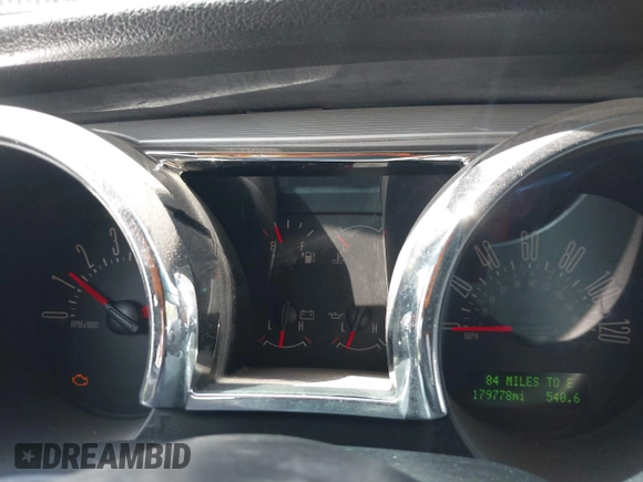 2006 Ford Mustang Standard with VIN 1ZVFT80N565158094, listed as a IAAI auction lot 42168152 with 179,778 mi miles and . Bid and sale history available at DreamBid. Image 7.
