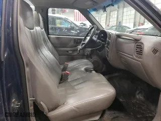 2000 Chevrolet S-10 LS with VIN 1GCCS1456YK266190, listed as a Copart auction lot 86311344 with 82,716 mi miles and Clean Title. Bid and sale history available at carsss.com. Image 10.