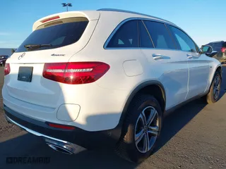 2019 Mercedes-Benz GLC with VIN WDC0G5EB1KF519491, listed as a IAAI auction lot 41858783 with 48,561 mi miles. Bid and sale history available at carsss.com. Image 4.