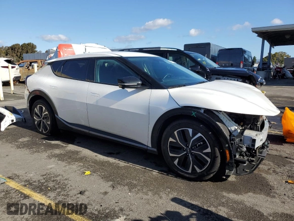 2022 Kia EV6 Wind with VIN KNDC3DLC3N5052945, listed as a Copart auction lot 44074975 with 46,782 mi miles and Salvage Title. Bid and sale history available at carsss.com. Image 4.