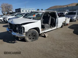 2006 GMC Sierra 1500 SLE1 z VIN 1GTEC19V06Z242311, wystawiony jako Copart lot #84925974 z przebiegiem Nie podano mil oraz Szkoda całkowita • Salvage title. Historia ofert i sprzedaży dostępna na DreamBid. Obrazek 1.