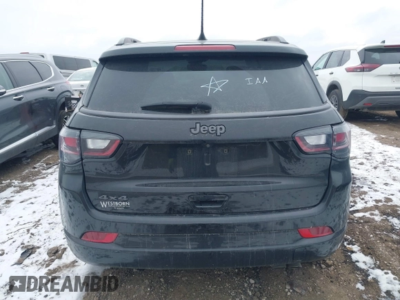 2022 Jeep Compass High Altitude with VIN 3C4NJDCB1NT173074, listed as a IAAI auction lot 41555802 with 65,315 mi miles and . Bid and sale history available at carsss.com. Image 16.