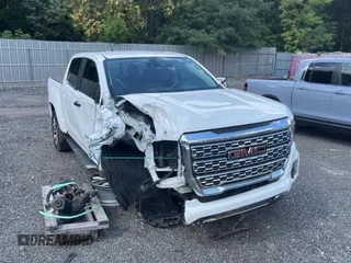2022 GMC Canyon 2WD Denali with VIN 1GTG5EEN5N1119522, listed as a Copart auction lot 74137424 with 30,820 mi miles and Salvage Title. Bid and sale history available at carsss.com. Image 1.