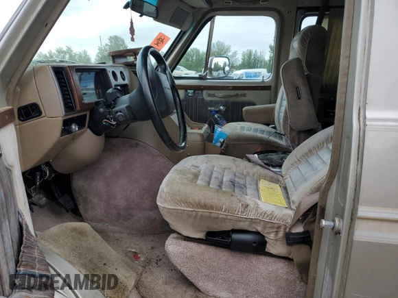 1992 Chevrolet Chevy Van с VIN 1GBEG25K2N7130047, выставлен на аукционе Copart как лот 68682724 с пробегом 143 585 миль миль и Списание • Salvage title. История ставок и продаж доступна на DreamBid. Изображение 7.
