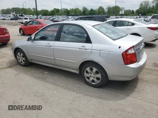 2006 Kia Spectra EX z VIN KNAFE121565316347, wystawiony jako Copart lot #57169865 z przebiegiem 82 782 mil mil oraz Czysty tytuł • Clean title. Historia ofert i sprzedaży dostępna na DreamBid. Obrazek 2.